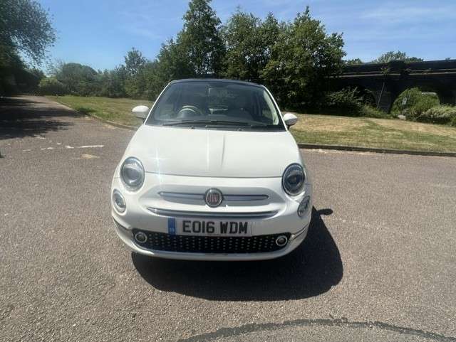 A 2016 FIAT 500 1.2 Lounge Hatchback 3dr Petrol Manual Euro 6 (s/s) (69 bhp) A 2016 FIAT 500 1.2 Lounge Hatchback 3dr Petrol Manual Euro 6 (s/s) (69 bhp)