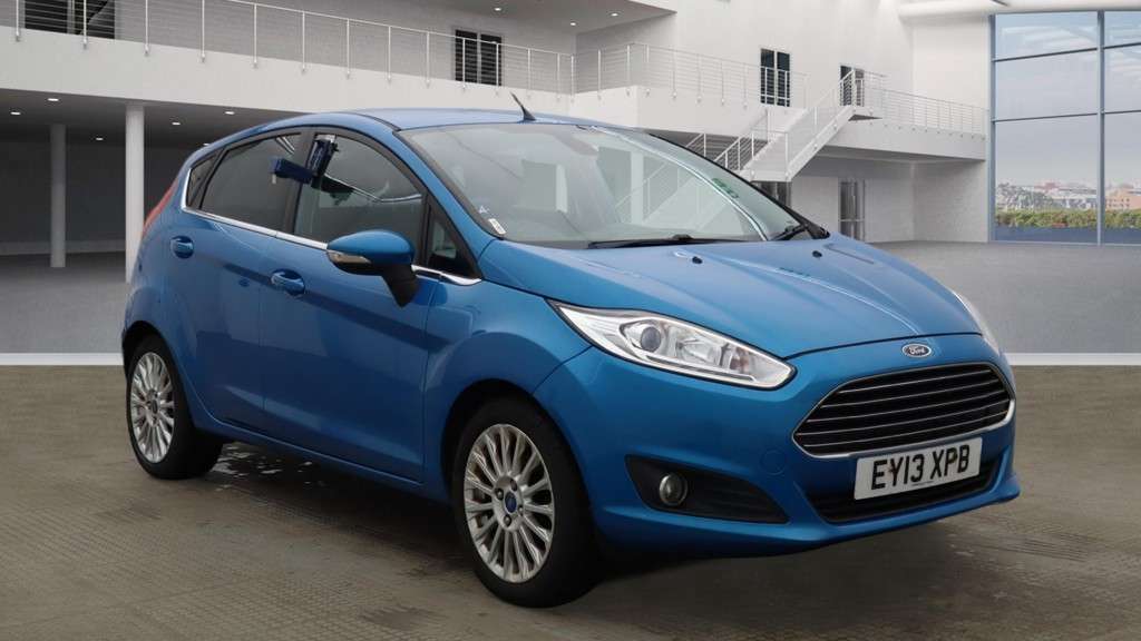 A 2013 FORD FIESTA 1.6 Titanium Hatchback 5dr Petrol Powershift Euro 5 (105 ps) A 2013 FORD FIESTA 1.6 Titanium Hatchback 5dr Petrol Powershift Euro 5 (105 ps)