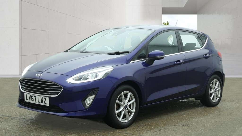 A 2017 FORD FIESTA 1.1 Ti-VCT Zetec Hatchback 5dr Petrol Manual Euro 6 (s/s) (85 ps) A 2017 FORD FIESTA 1.1 Ti-VCT Zetec Hatchback 5dr Petrol Manual Euro 6 (s/s) (85 ps)