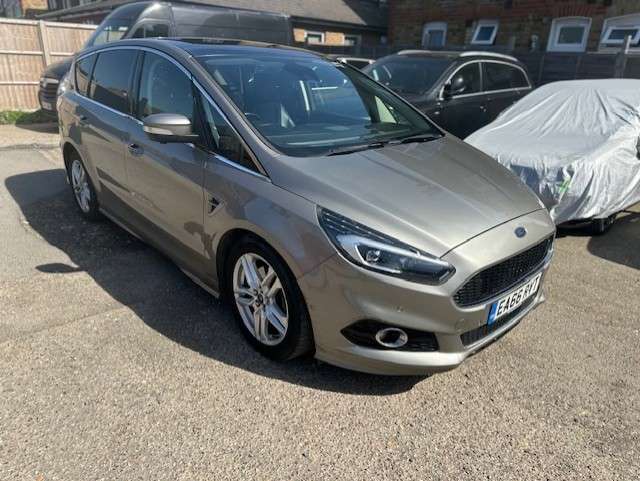 A 2016 FORD S-MAX 2.0 TDCi Titanium Sport MPV 5dr Diesel Manual Euro 6 (s/s) (180 ps) A 2016 FORD S-MAX 2.0 TDCi Titanium Sport MPV 5dr Diesel Manual Euro 6 (s/s) (180 ps)