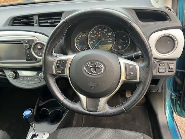 2013 TOYOTA YARIS 2013 TOYOTA YARIS