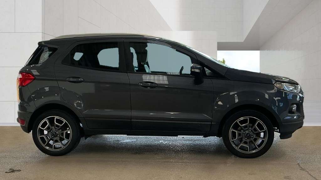 A 2015 FORD ECOSPORT 1.5 Titanium SUV 5dr Petrol Powershift 2WD Euro 5 (112 ps) A 2015 FORD ECOSPORT 1.5 Titanium SUV 5dr Petrol Powershift 2WD Euro 5 (112 ps)