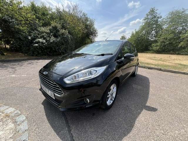 A 2016 FORD FIESTA 1.0T EcoBoost Zetec Hatchback 5dr Petrol Manual Euro 6 (s/s) (100 ps) A 2016 FORD FIESTA 1.0T EcoBoost Zetec Hatchback 5dr Petrol Manual Euro 6 (s/s) (100 ps)