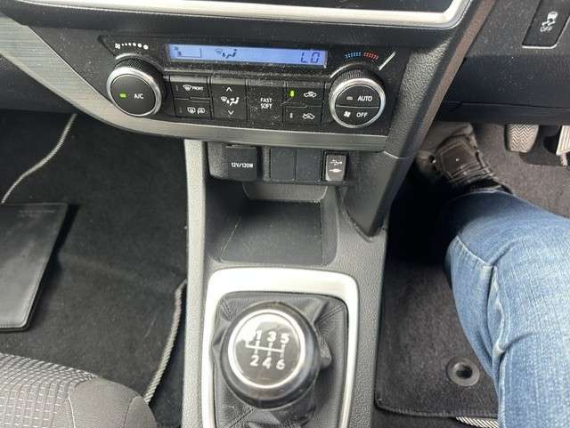 2013 TOYOTA AURIS 2013 TOYOTA AURIS