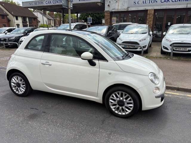 A 2012 FIAT 500 1.2 Lounge Hatchback 3dr Petrol Manual Euro 4 (69 bhp) A 2012 FIAT 500 1.2 Lounge Hatchback 3dr Petrol Manual Euro 4 (69 bhp)