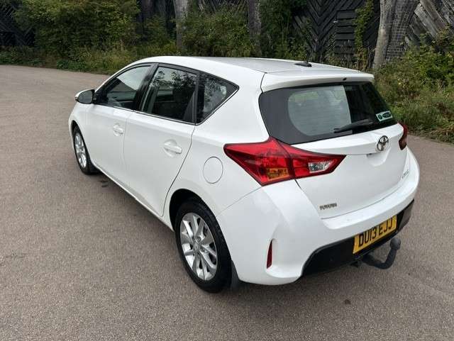 2013 TOYOTA AURIS 2013 TOYOTA AURIS