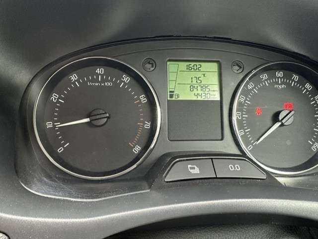 2015 SKODA FABIA 2015 SKODA FABIA