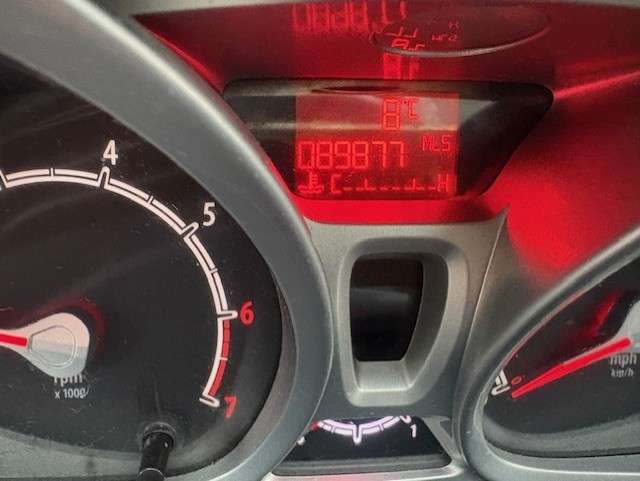 A 2012 FORD FIESTA 1.25 Zetec Hatchback 5dr Petrol Manual (129 g/km, 81 bhp) A 2012 FORD FIESTA 1.25 Zetec Hatchback 5dr Petrol Manual (129 g/km, 81 bhp)