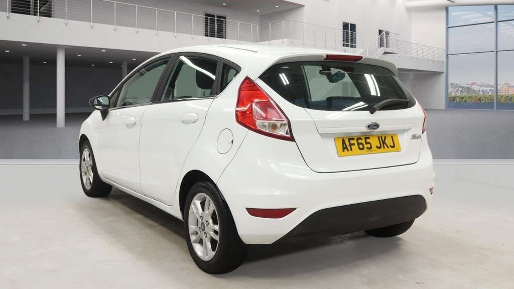 A 2015 FORD FIESTA 1.25 Zetec Hatchback 5dr Petrol Manual Euro 6 (82 ps) A 2015 FORD FIESTA 1.25 Zetec Hatchback 5dr Petrol Manual Euro 6 (82 ps)
