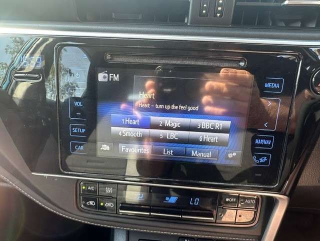 2017 TOYOTA AURIS 2017 TOYOTA AURIS