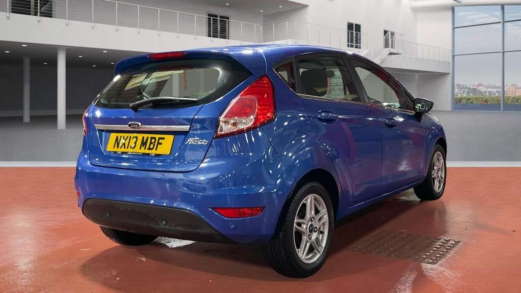 A 2013 FORD FIESTA 1.6 Zetec Hatchback 5dr Petrol Powershift Euro 5 (105 ps) A 2013 FORD FIESTA 1.6 Zetec Hatchback 5dr Petrol Powershift Euro 5 (105 ps)