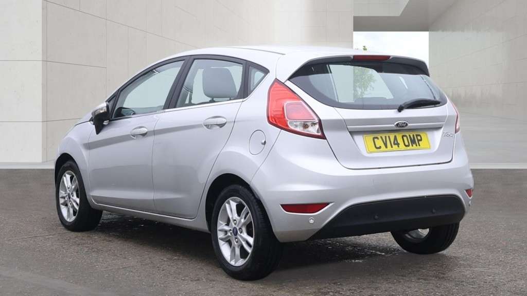 A 2014 FORD FIESTA 1.6 Zetec Hatchback 5dr Petrol Powershift Euro 5 (105 ps) A 2014 FORD FIESTA 1.6 Zetec Hatchback 5dr Petrol Powershift Euro 5 (105 ps)