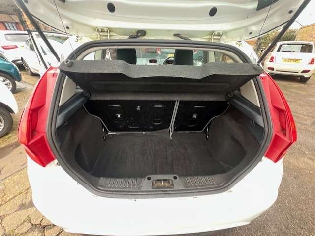 2011 FORD FIESTA 2011 FORD FIESTA