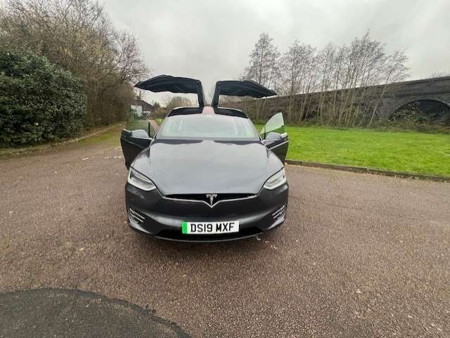 2019 TESLA MODEL X 2019 TESLA MODEL X