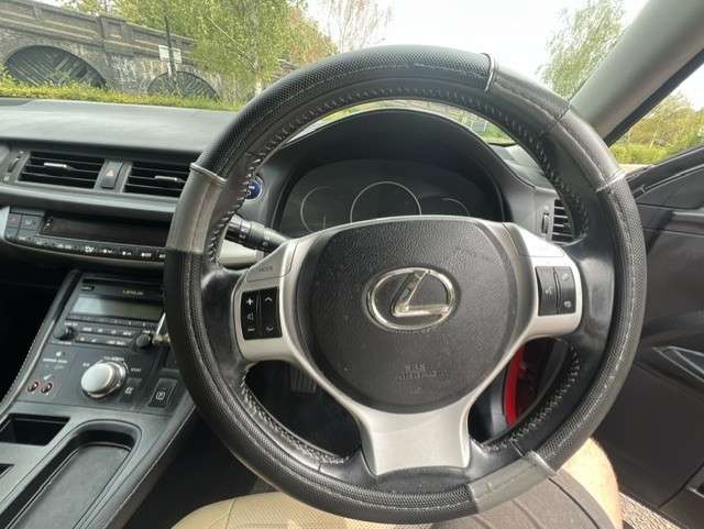 2011 LEXUS CT 2011 LEXUS CT