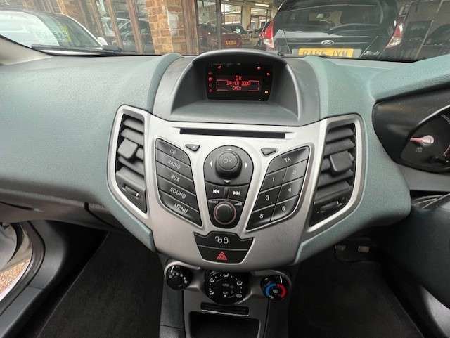 2011 FORD FIESTA 2011 FORD FIESTA