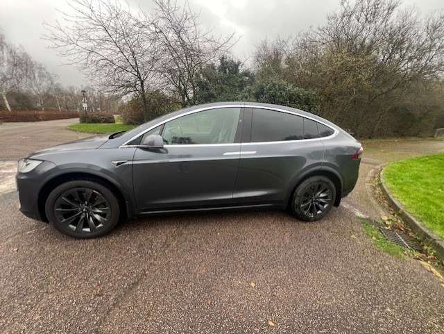 2019 TESLA MODEL X 2019 TESLA MODEL X