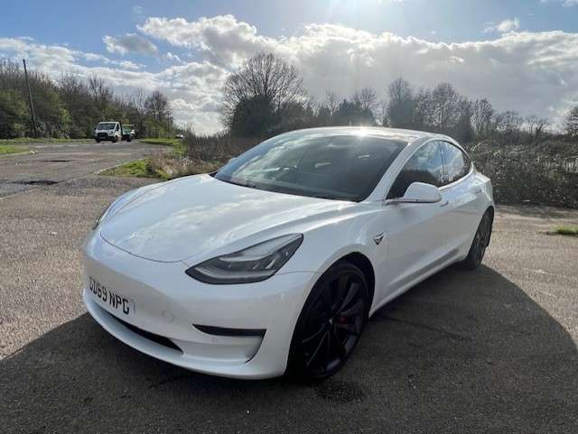 A 2020 TESLA MODEL 3 (Dual Motor) Performance Saloon 4dr Electric Auto 4WDE (Performance Upgrade) (449 bhp) A 2020 TESLA MODEL 3 (Dual Motor) Performance Saloon 4dr Electric Auto 4WDE (Performance Upgrade) (449 bhp)
