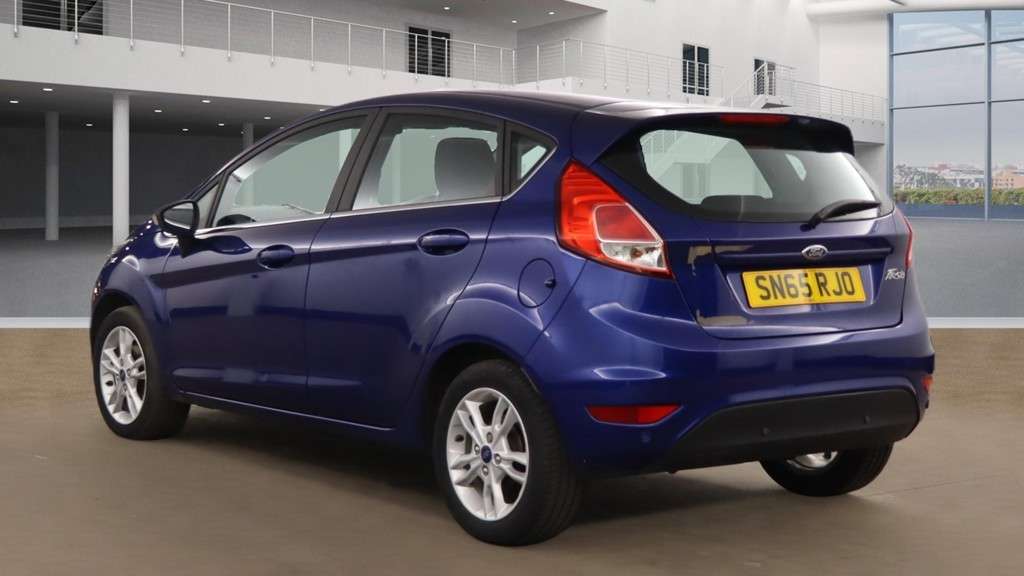 A 2015 FORD FIESTA 1.25 Zetec Hatchback 5dr Petrol Manual Euro 6 (82 ps) A 2015 FORD FIESTA 1.25 Zetec Hatchback 5dr Petrol Manual Euro 6 (82 ps)