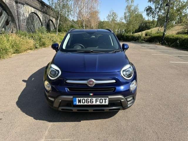A 2016 FIAT 500X 2.0 MultiJetII Cross Plus SUV 5dr Diesel Auto 4WD Euro 6 (s/s) (140 ps) A 2016 FIAT 500X 2.0 MultiJetII Cross Plus SUV 5dr Diesel Auto 4WD Euro 6 (s/s) (140 ps)