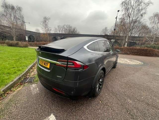 2019 TESLA MODEL X 2019 TESLA MODEL X