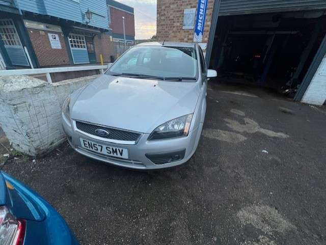 A 2007 FORD FOCUS 1.8 Zetec Climate Hatchback 5dr Petrol Manual (169 g/km, 123 bhp) A 2007 FORD FOCUS 1.8 Zetec Climate Hatchback 5dr Petrol Manual (169 g/km, 123 bhp)