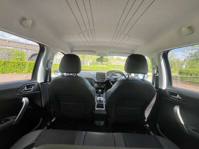 2017 PEUGEOT 2008 2017 PEUGEOT 2008