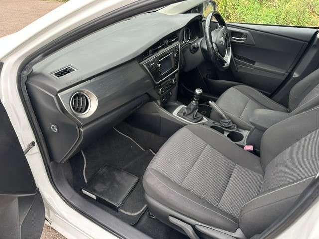 2013 TOYOTA AURIS 2013 TOYOTA AURIS