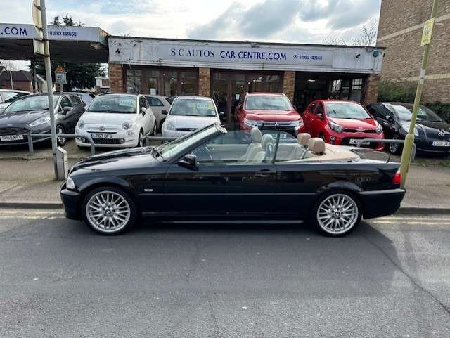 A 2003 BMW 3 SERIES 330CI 2-Door A 2003 BMW 3 SERIES 330CI 2-Door