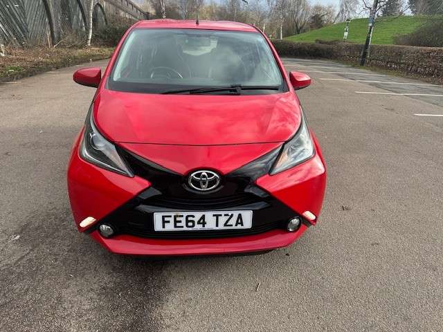 A 2014 TOYOTA AYGO 1.0 VVT-i x-pression Hatchback 5dr Petrol Manual Euro 5 Euro 5 (68 ps) A 2014 TOYOTA AYGO 1.0 VVT-i x-pression Hatchback 5dr Petrol Manual Euro 5 Euro 5 (68 ps)