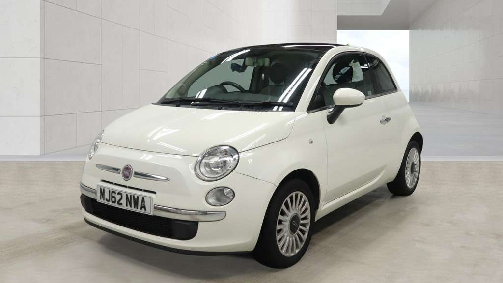A 2012 FIAT 500 1.2 Lounge Hatchback 3dr Petrol Manual Euro 4 (69 bhp) A 2012 FIAT 500 1.2 Lounge Hatchback 3dr Petrol Manual Euro 4 (69 bhp)