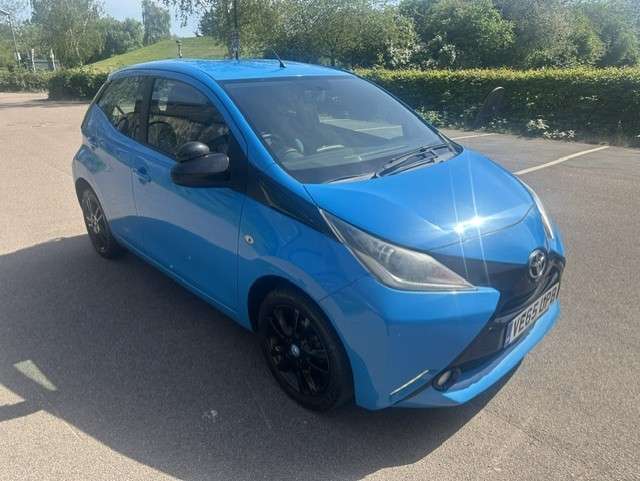 A 2015 TOYOTA AYGO 1.0 VVT-i x-cite Hatchback 5dr Petrol Manual Euro 6 (68 ps) A 2015 TOYOTA AYGO 1.0 VVT-i x-cite Hatchback 5dr Petrol Manual Euro 6 (68 ps)