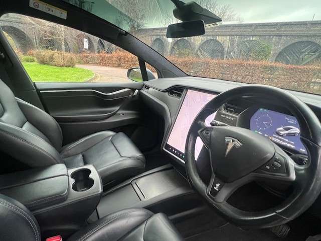 2019 TESLA MODEL X 2019 TESLA MODEL X