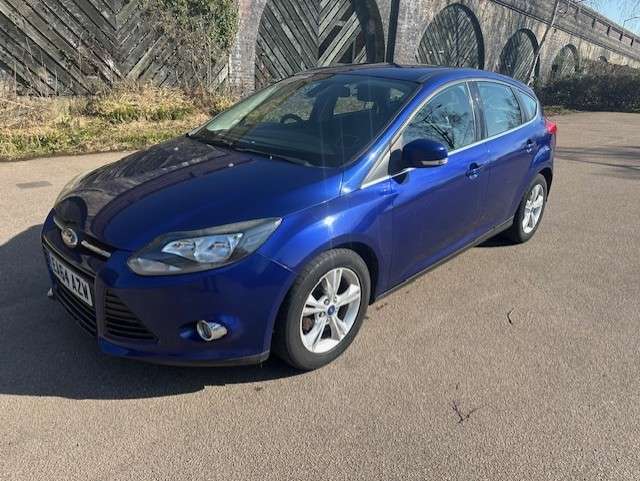 A 2014 FORD FOCUS 1.6 Zetec Hatchback 5dr Petrol Powershift Euro 5 (125 ps) A 2014 FORD FOCUS 1.6 Zetec Hatchback 5dr Petrol Powershift Euro 5 (125 ps)