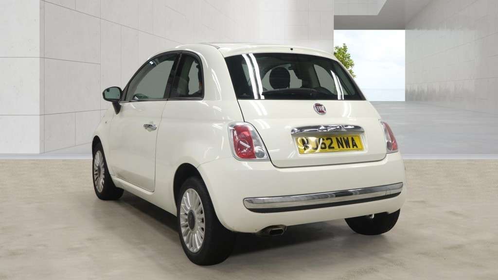 A 2012 FIAT 500 1.2 Lounge Hatchback 3dr Petrol Manual Euro 4 (69 bhp) A 2012 FIAT 500 1.2 Lounge Hatchback 3dr Petrol Manual Euro 4 (69 bhp)