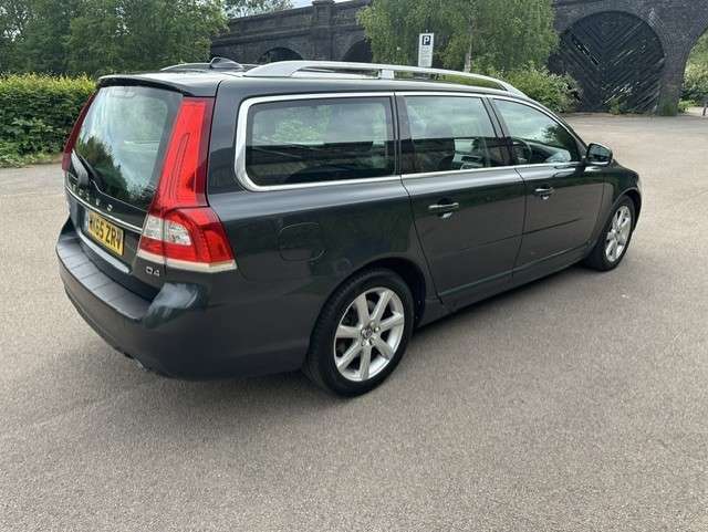 2015 VOLVO V70 2015 VOLVO V70