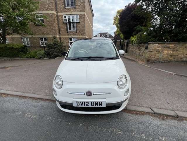 A 2012 FIAT 500 1.2 Lounge Hatchback 3dr Petrol Manual Euro 5 (s/s) (69 bhp) A 2012 FIAT 500 1.2 Lounge Hatchback 3dr Petrol Manual Euro 5 (s/s) (69 bhp)