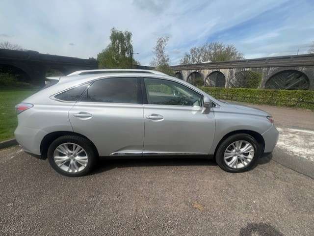 A 2010 LEXUS RX 3.5 450h V6 SE-L SUV 5dr Petrol Hybrid CVT 4WD Euro 4 (s/s) (299 ps) A 2010 LEXUS RX 3.5 450h V6 SE-L SUV 5dr Petrol Hybrid CVT 4WD Euro 4 (s/s) (299 ps)