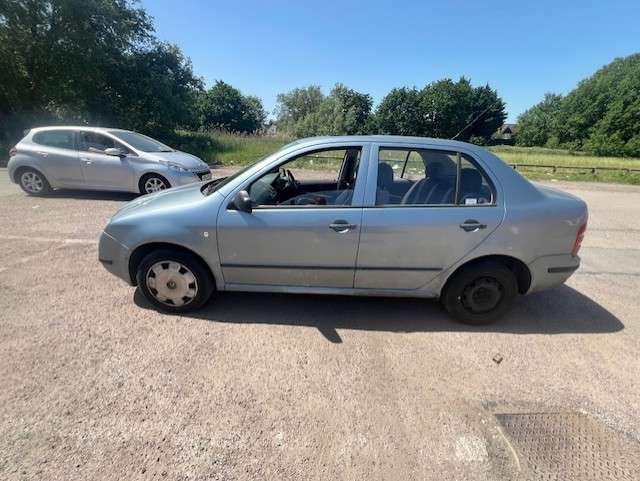2002 SKODA FABIA 2002 SKODA FABIA