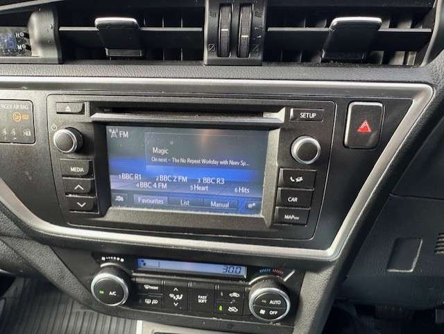 2014 TOYOTA AURIS 2014 TOYOTA AURIS
