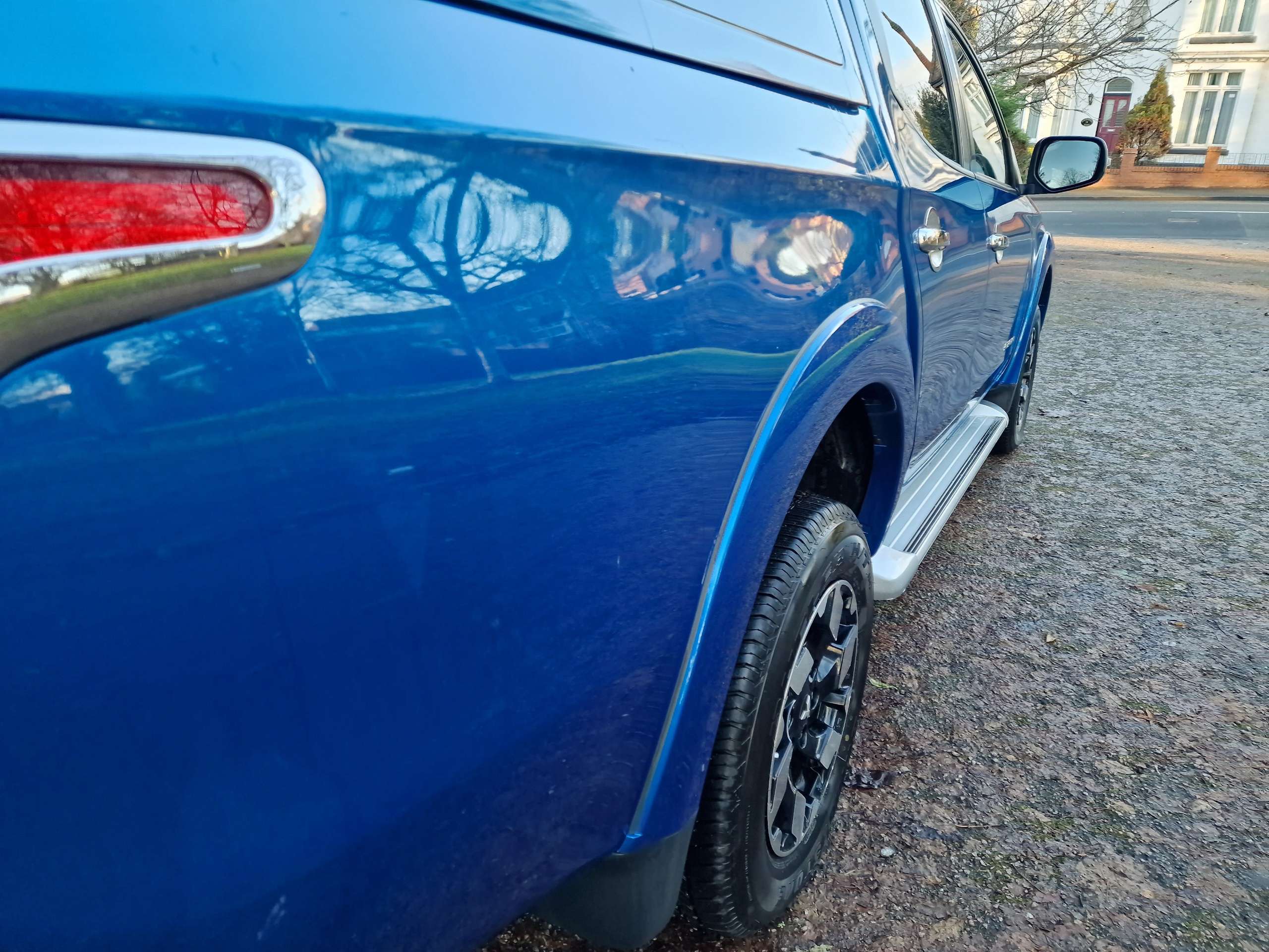 null MITSUBISHI L200 null MITSUBISHI L200