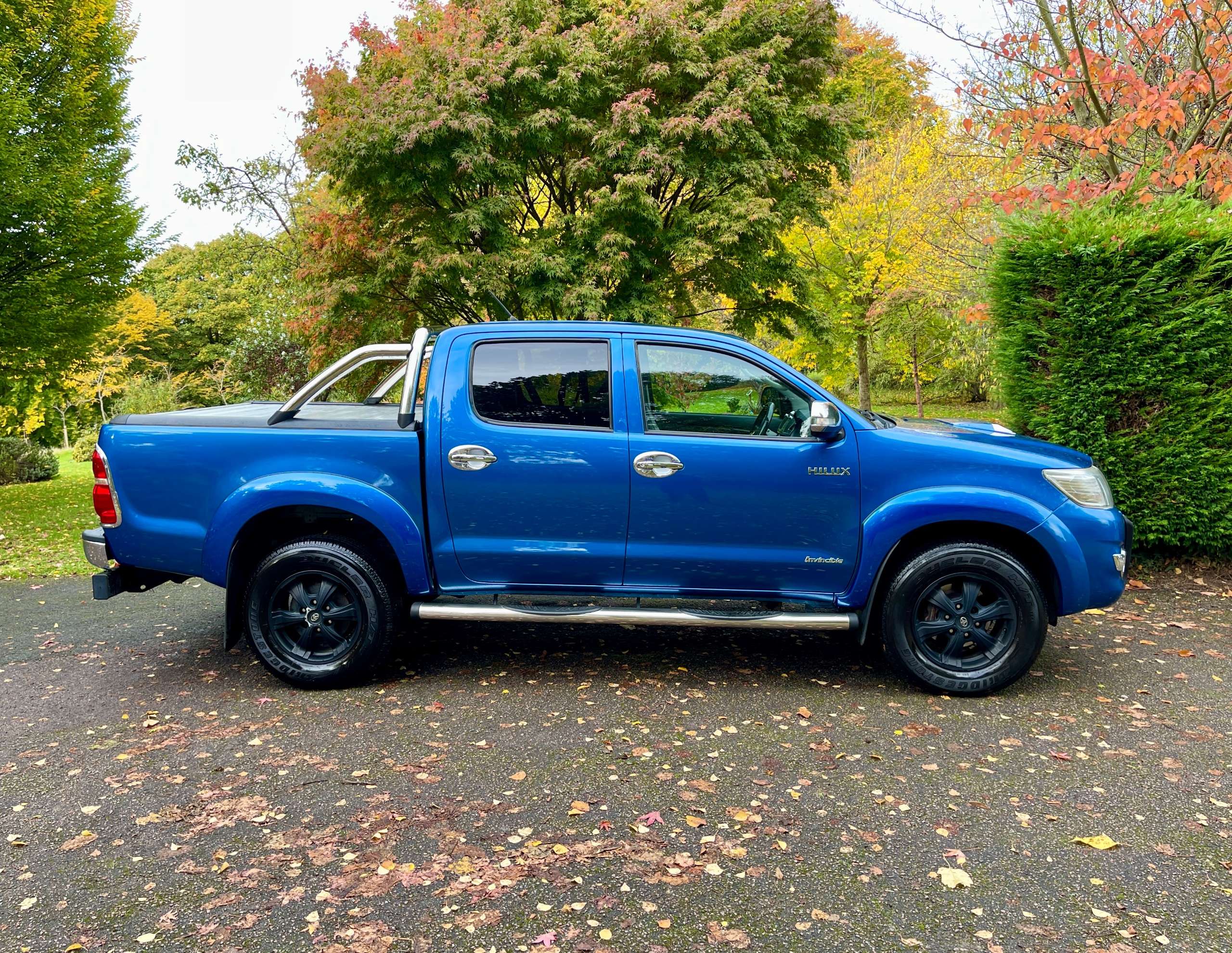 null TOYOTA HILUX null TOYOTA HILUX