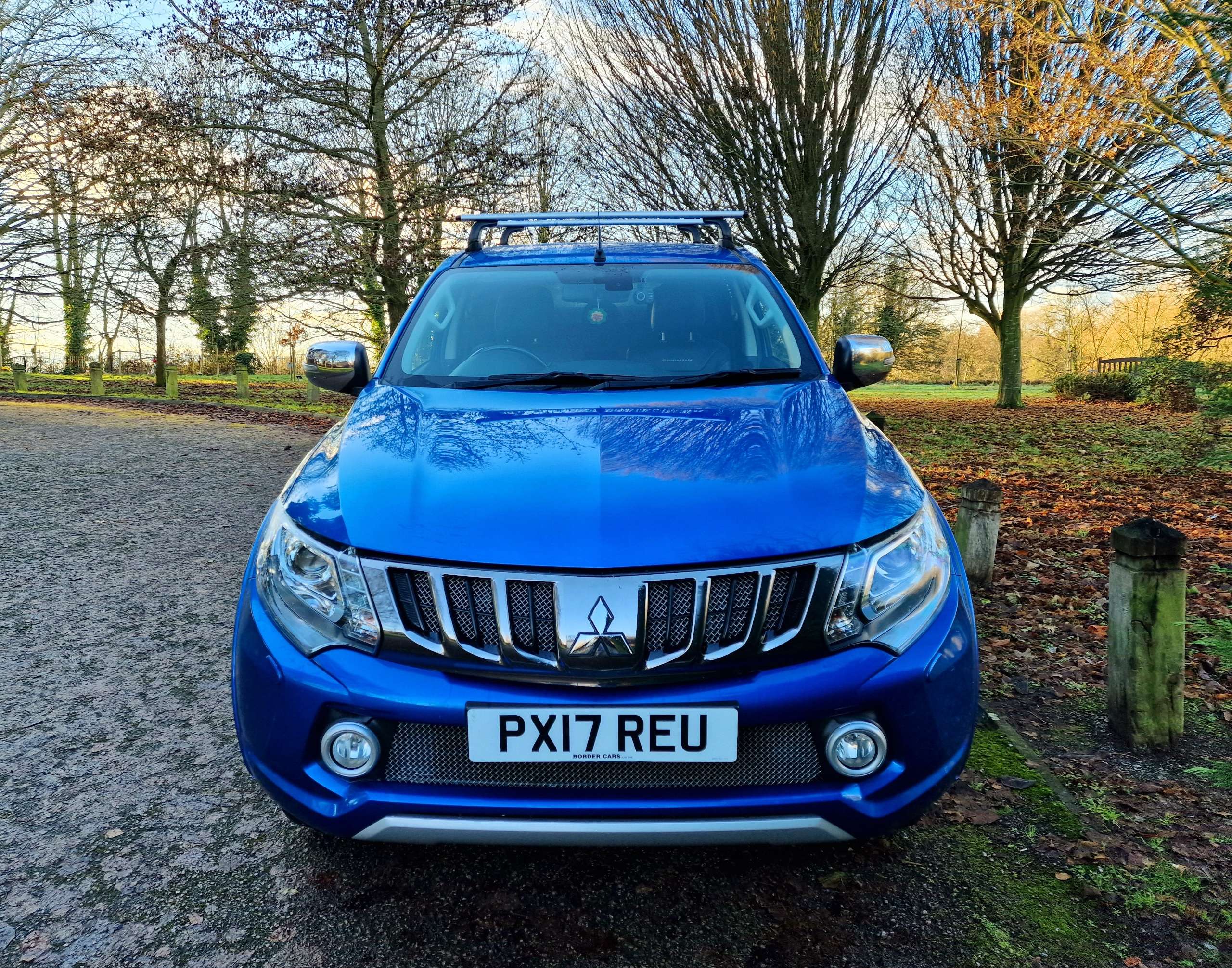 null MITSUBISHI L200 null MITSUBISHI L200