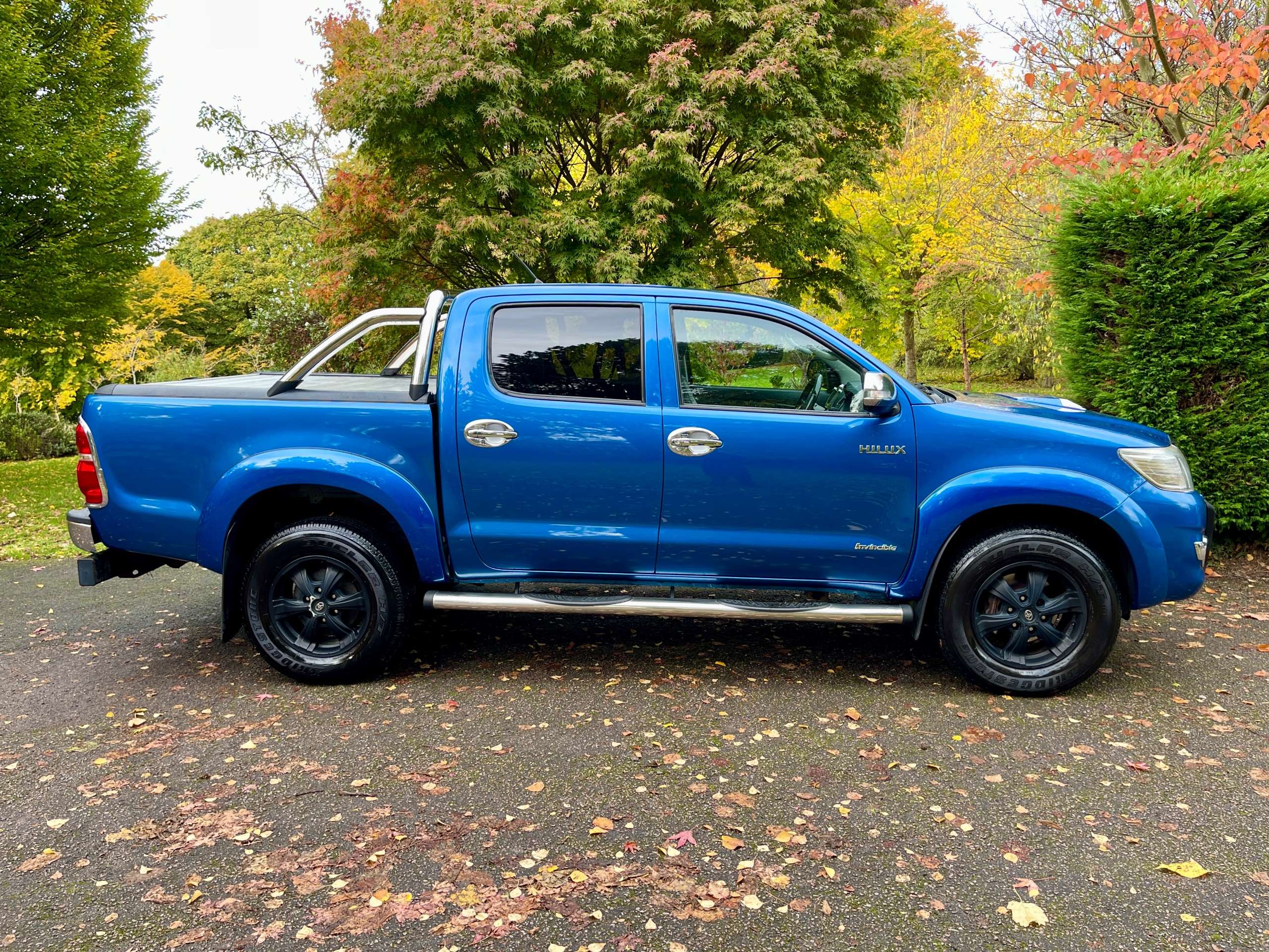 null TOYOTA HILUX null TOYOTA HILUX
