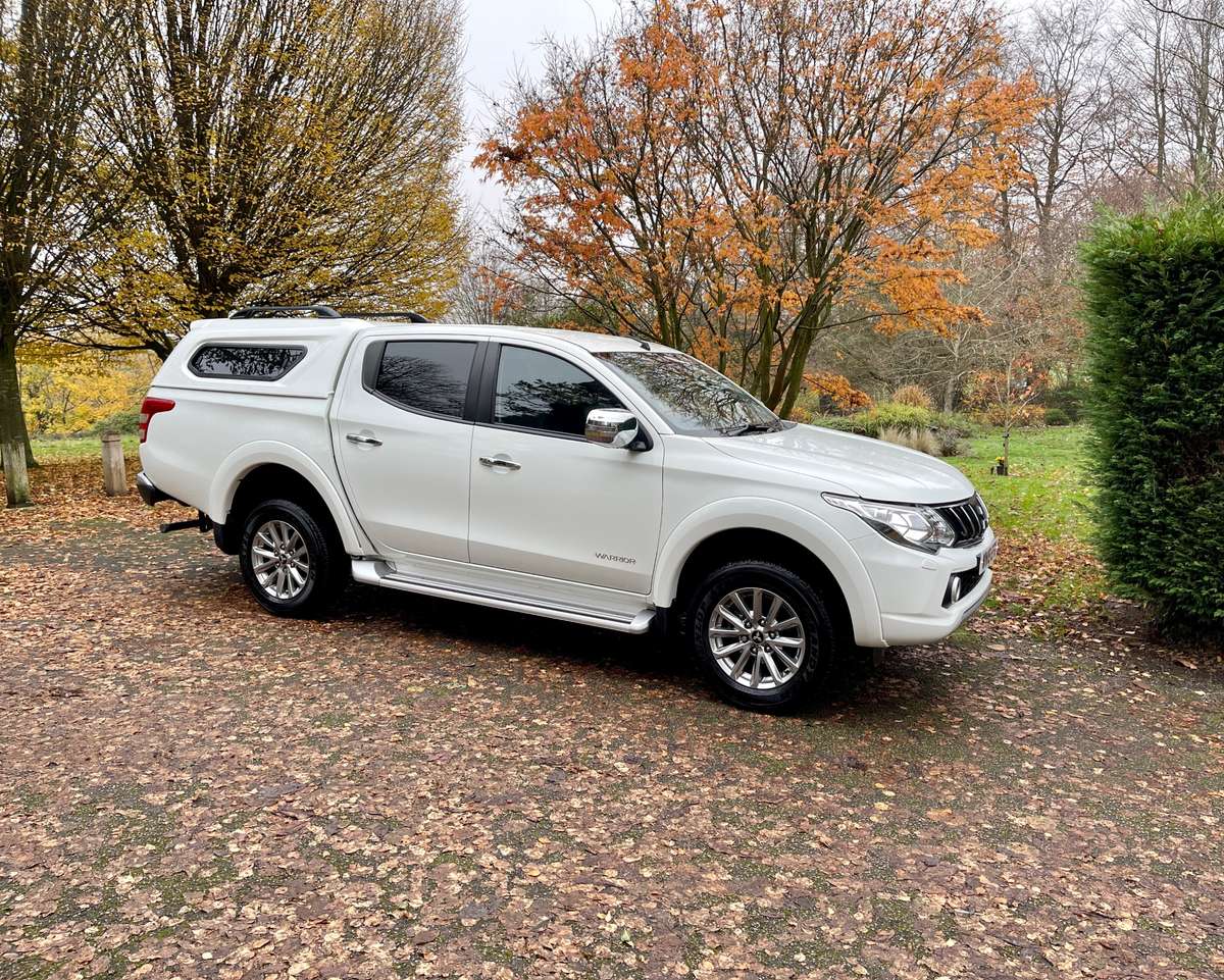 Check out this Mitsubishi L200 2018 Diesel Automatic