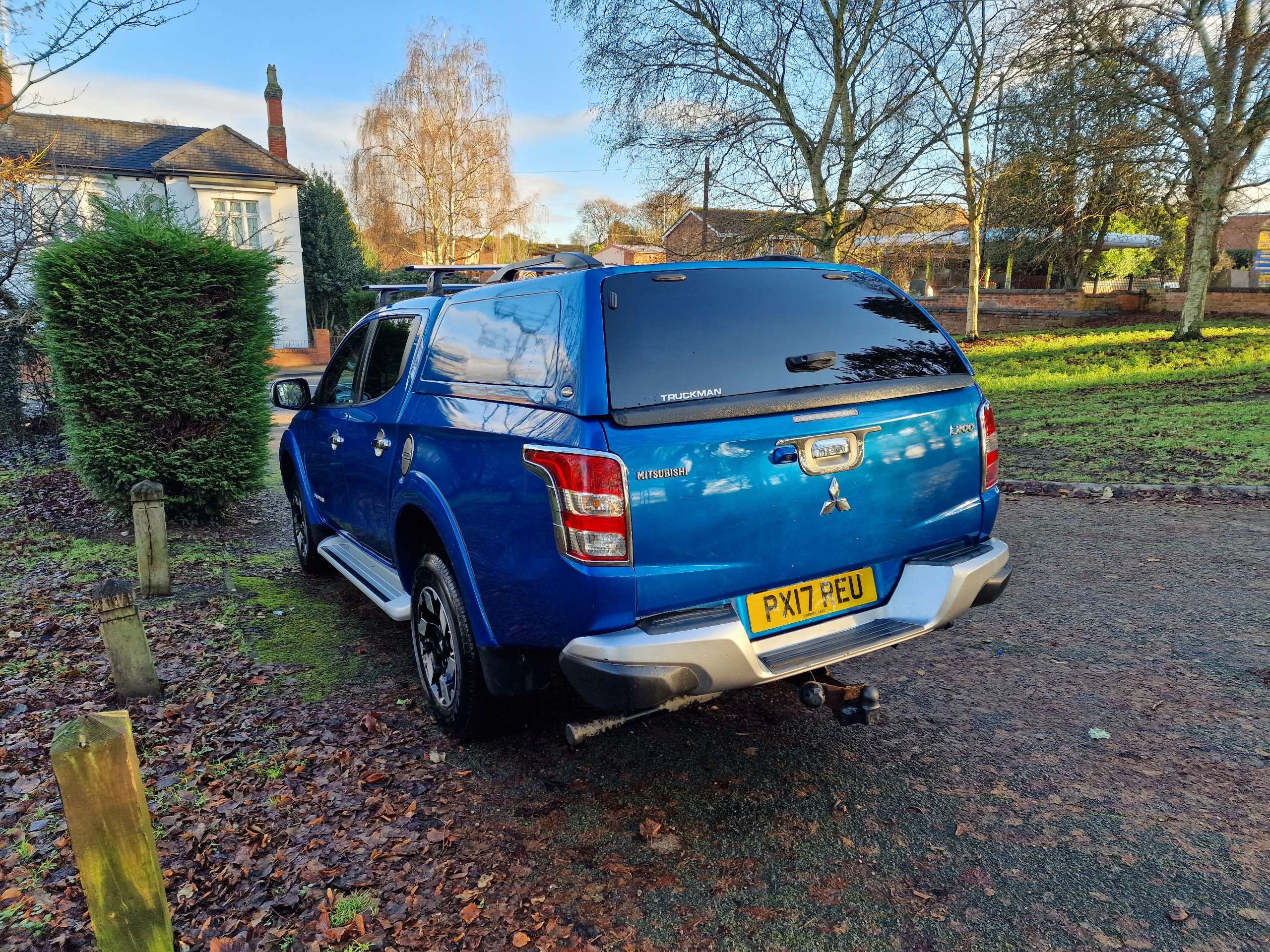 null MITSUBISHI L200 null MITSUBISHI L200