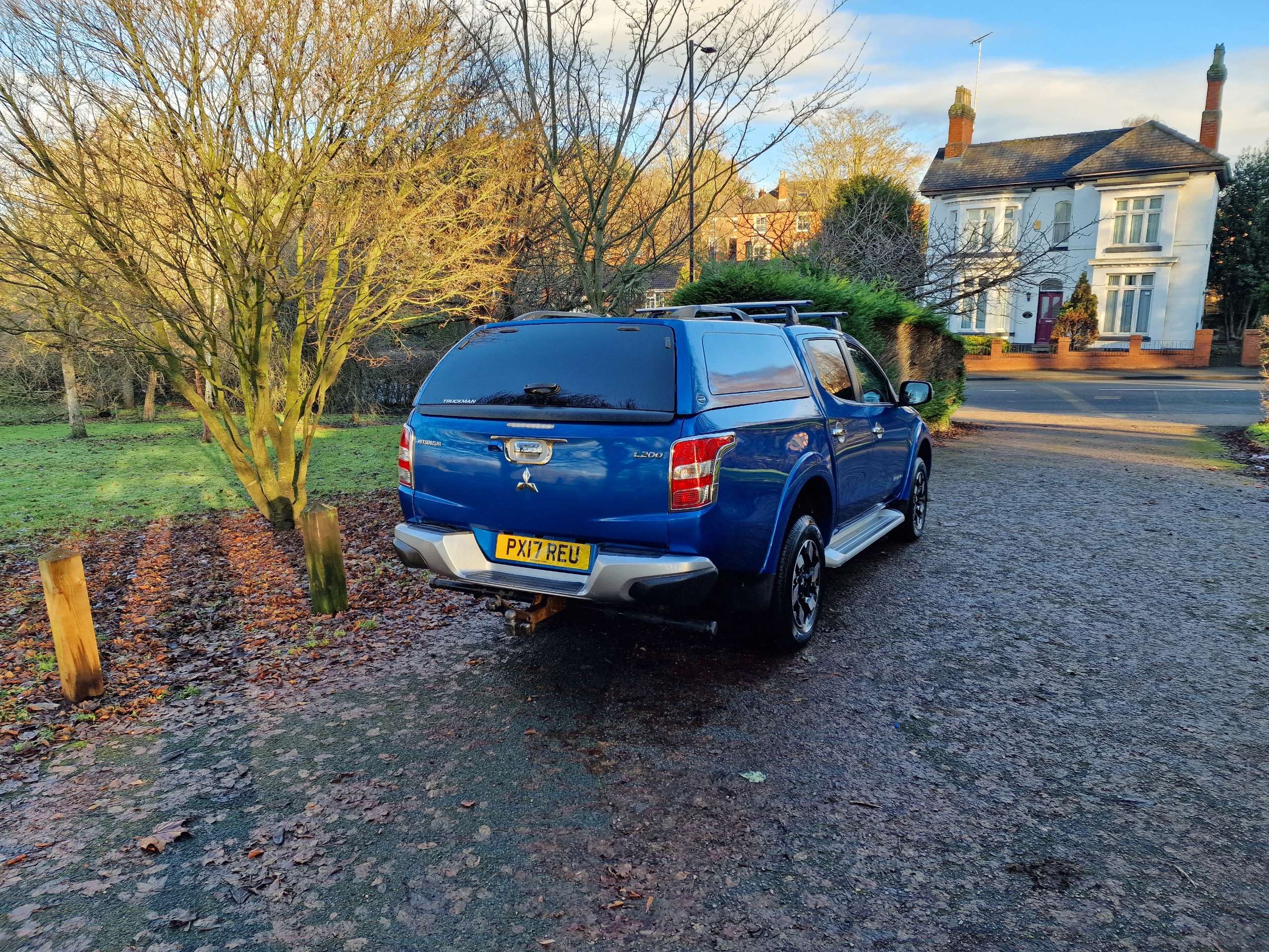 null MITSUBISHI L200 null MITSUBISHI L200