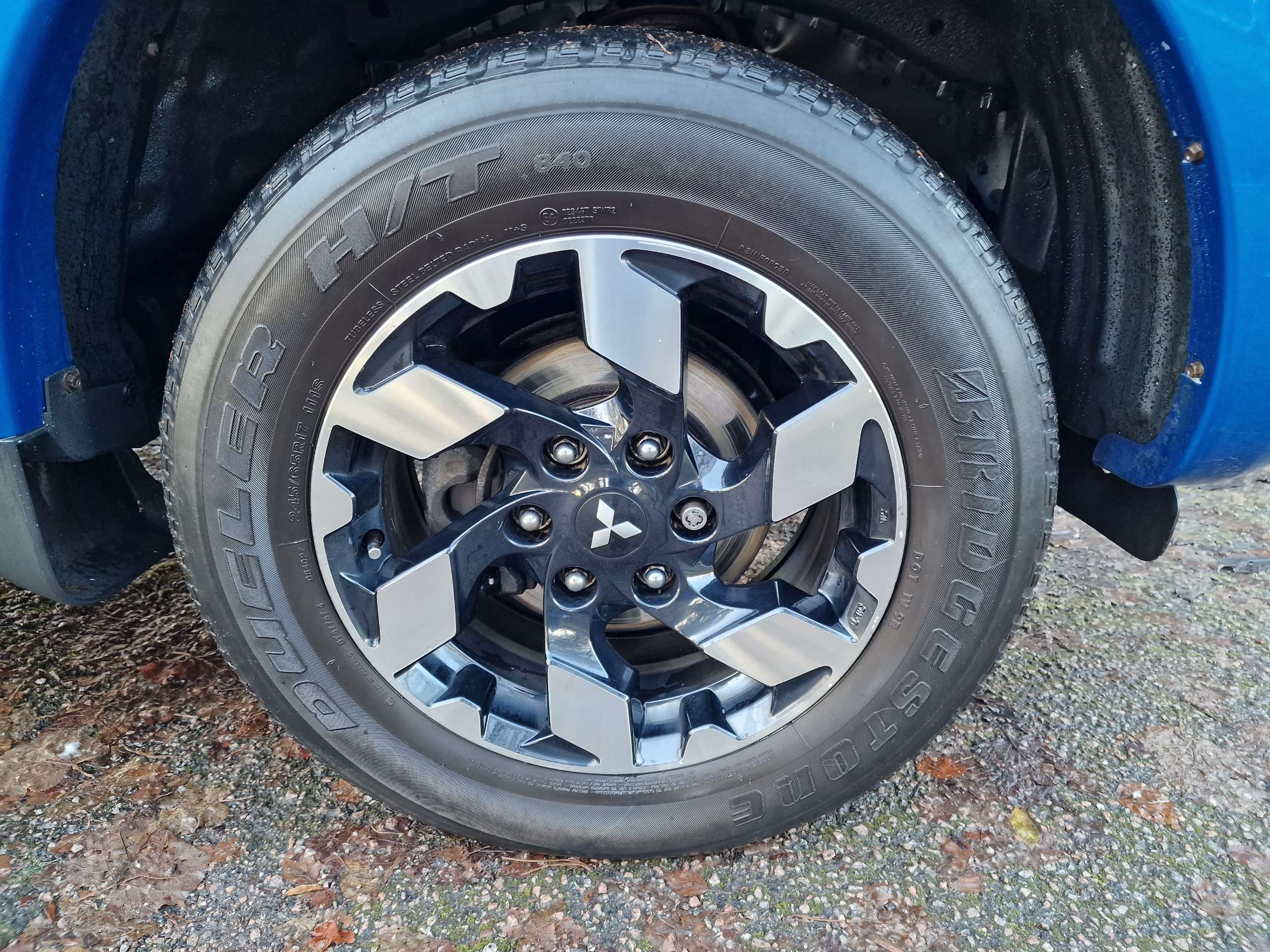 null MITSUBISHI L200 null MITSUBISHI L200