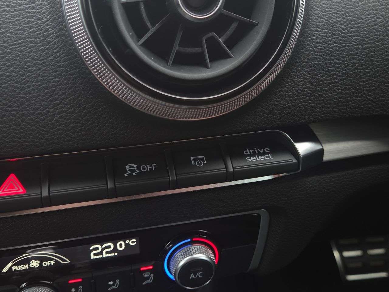 2018 AUDI A3 2018 AUDI A3