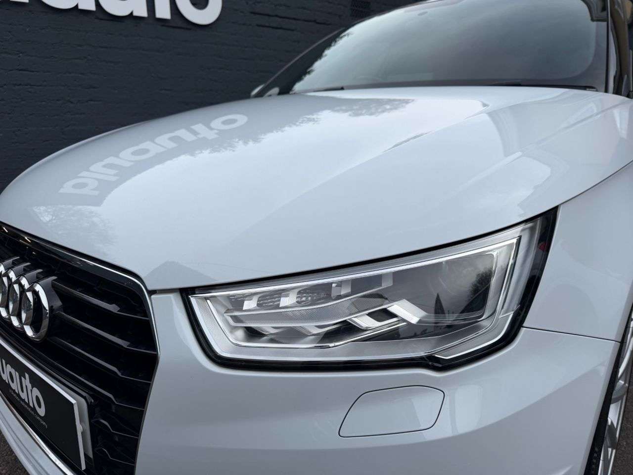 2017 AUDI A1 2017 AUDI A1